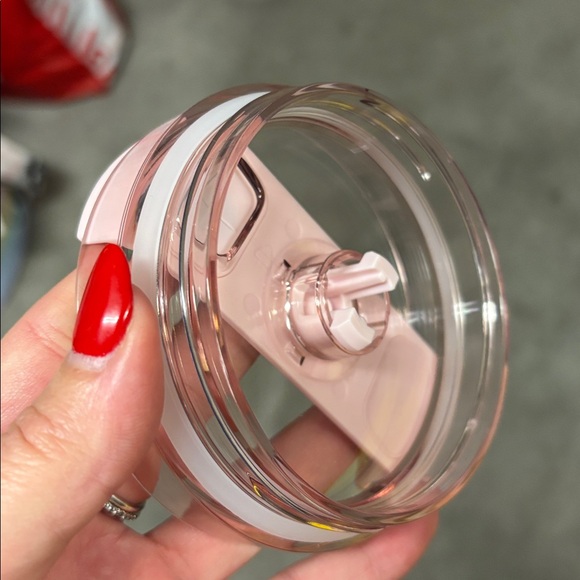 Stanley x LoveShackFancy 40 oz tumbler - Picture 8 of 10